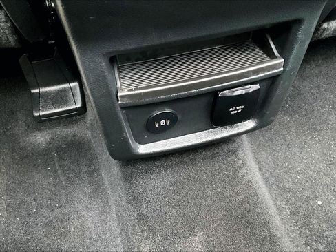 Used 2024 Ford Edge SEL w/ Convenience Package image 39