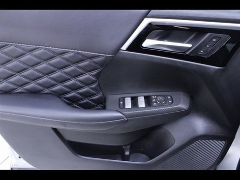 Used 2023 Mitsubishi Outlander SEL image 17