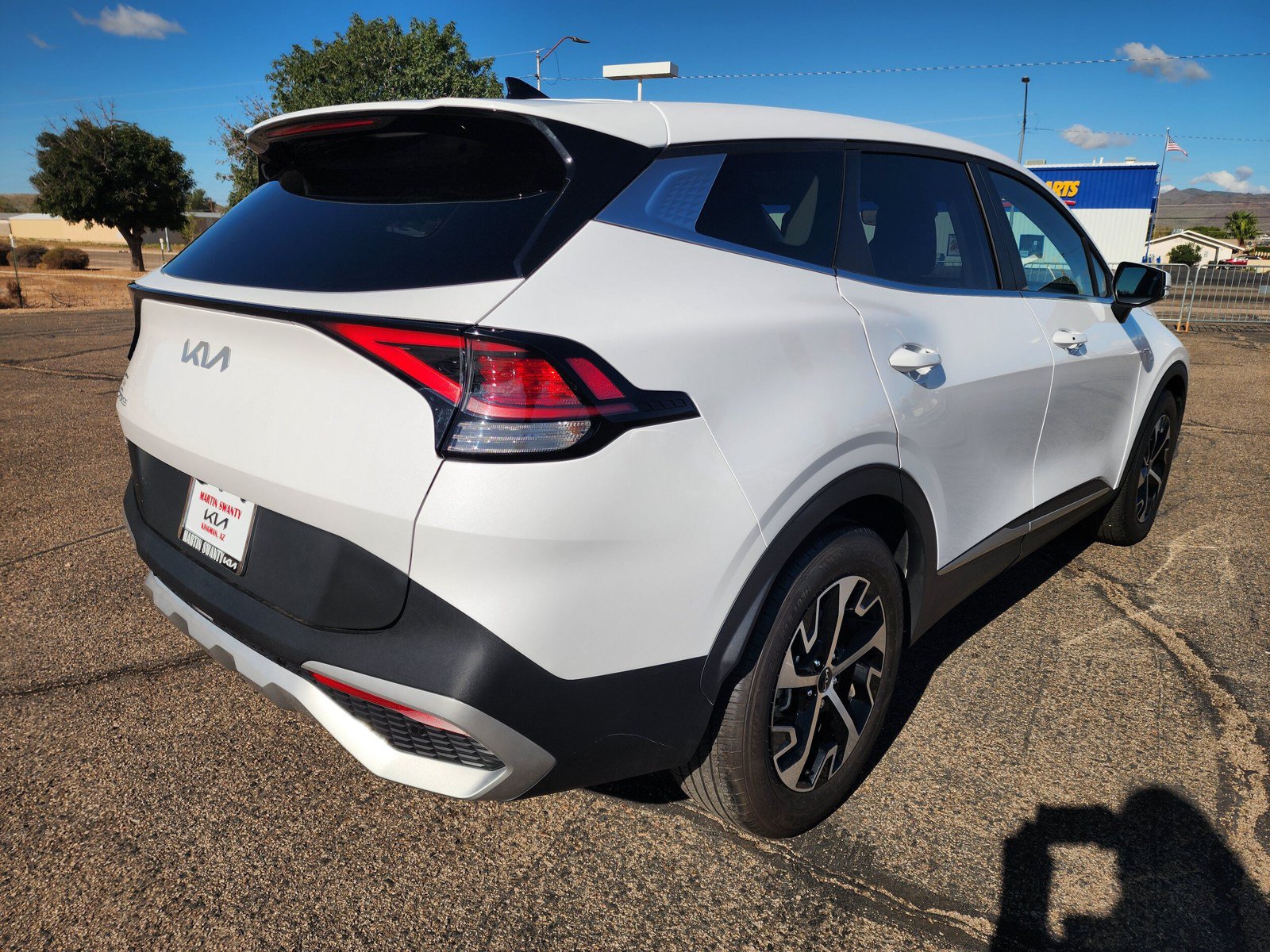 Used 2024 Kia Sportage EX FWD image 5