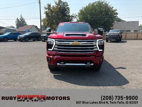 Used 2026 Chevrolet Silverado 3500 High Country w/ High Country Premium Package AWD/4WD image 2