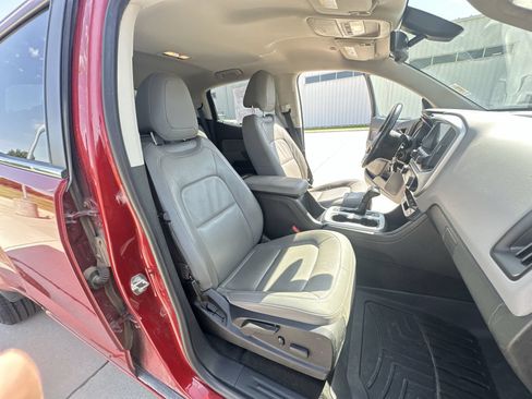 Certified 2015 Chevrolet Colorado LT w/ Luxury Package AWD/4WD image 27