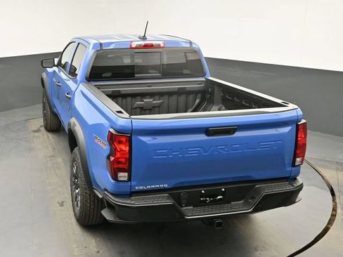 Used 2025 Chevrolet Colorado Trail Boss AWD/4WD image 31