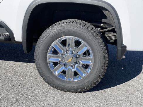 Certified 2024 Chevrolet Silverado 3500 High Country image 34