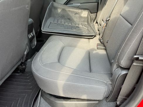 Used 2021 Chevrolet Colorado LT w/ LT Convenience Package AWD/4WD image 8