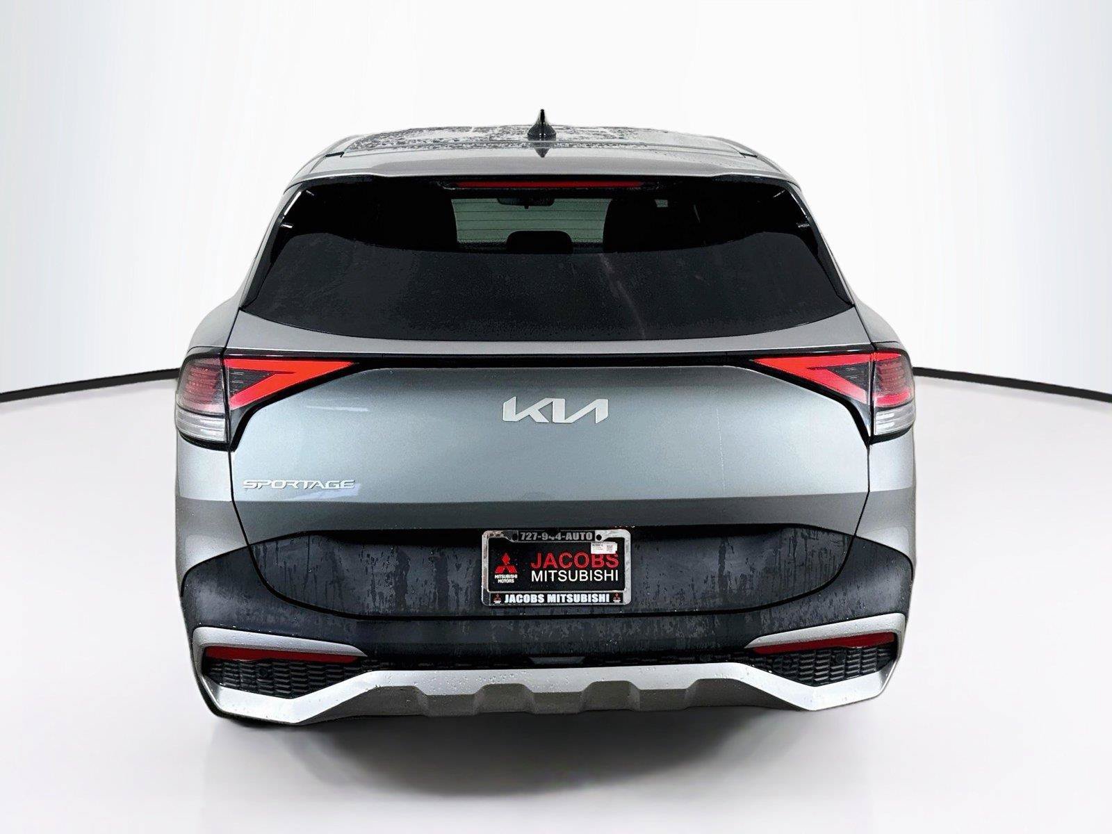 Used 2024 Kia Sportage LX FWD image 5