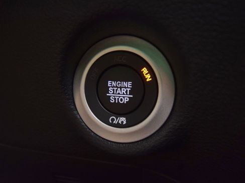 New 2026 Chrysler Pacifica Limited w/ S Appearance Package image 24