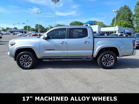 Used 2023 Toyota Tacoma TRD Sport w/ Technology Package AWD/4WD image 5