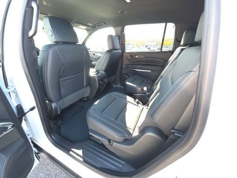 New 2026 Chevrolet Traverse LT w/ Driver Confidence Package image 25