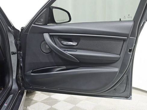 Used 2015 BMW M3 RWD image 30