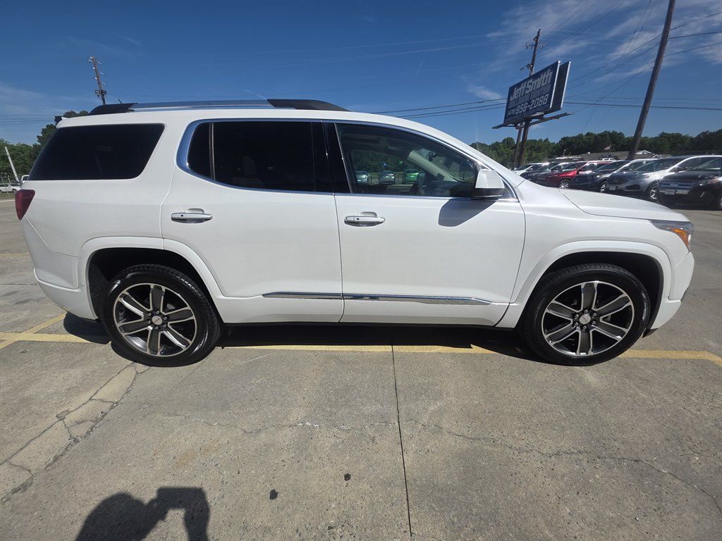 Used 2018 GMC Acadia Denali w/ Technology Package FWD image 1