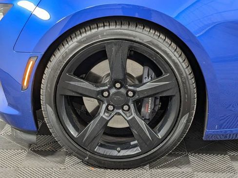 Used 2018 Chevrolet Camaro SS image 4