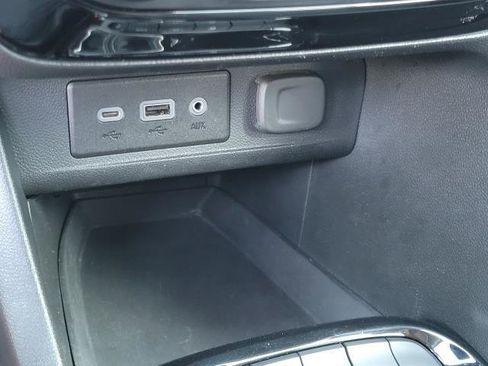 Used 2021 Buick Encore GX Select w/ Sport Touring Package image 30