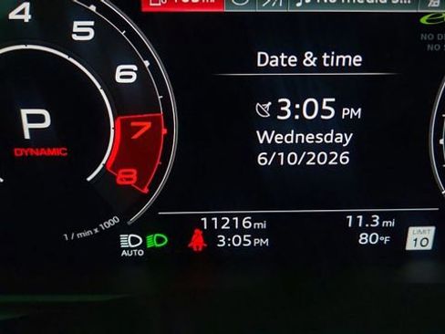 Used 2025 Audi RS Q8 performance AWD/4WD image 40