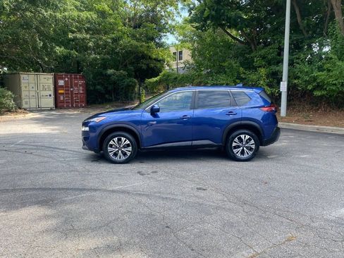 Used 2023 Nissan Rogue SV AWD/4WD image 8