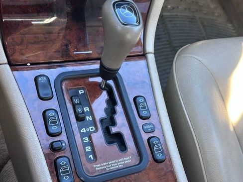 Used 1999 Mercedes-Benz E 320 E 320 image 16