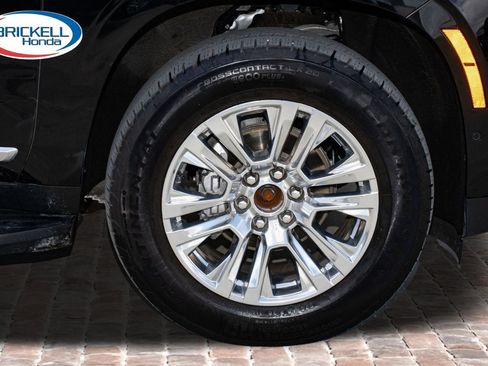 Used 2025 GMC Yukon Denali AWD/4WD image 40