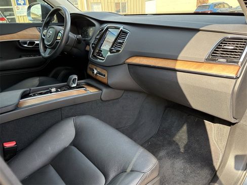 Used 2022 Volvo XC90 T8 Inscription Expression w/ Advanced Package image 30