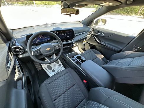 New 2026 Chevrolet Equinox LT image 30