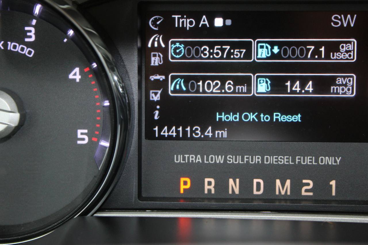 Used 2015 Ford F250 Lariat w/ Lariat Interior Package AWD/4WD image 24