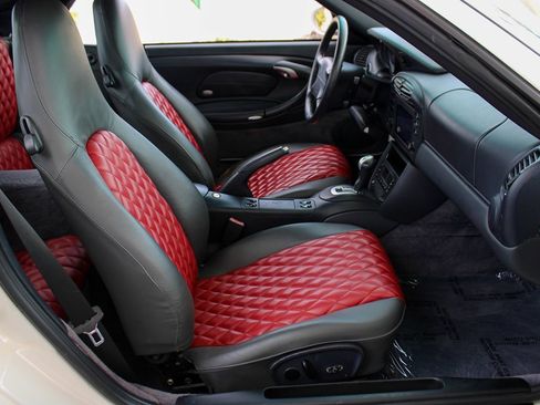 Used 2000 Porsche 911 Cabriolet image 17