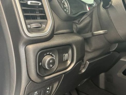 Used 2020 RAM 1500 Big Horn AWD/4WD image 8