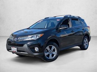 Used 2015 Toyota RAV4 XLE video 1