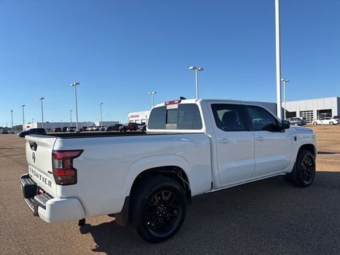 New 2026 Nissan Frontier SV image 4