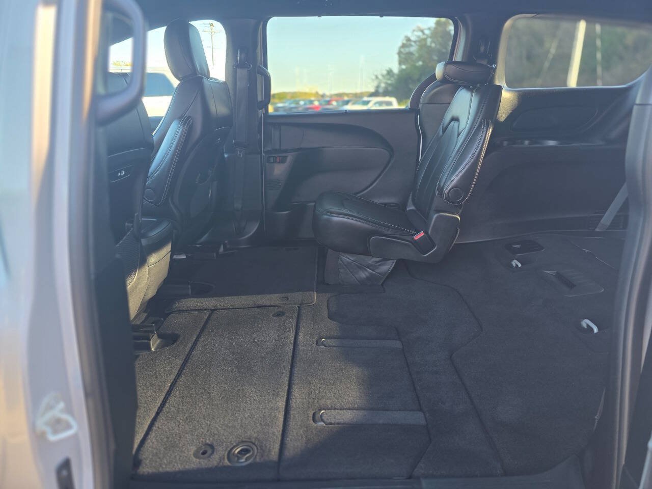 Used 2026 Chrysler Pacifica Select FWD image 22