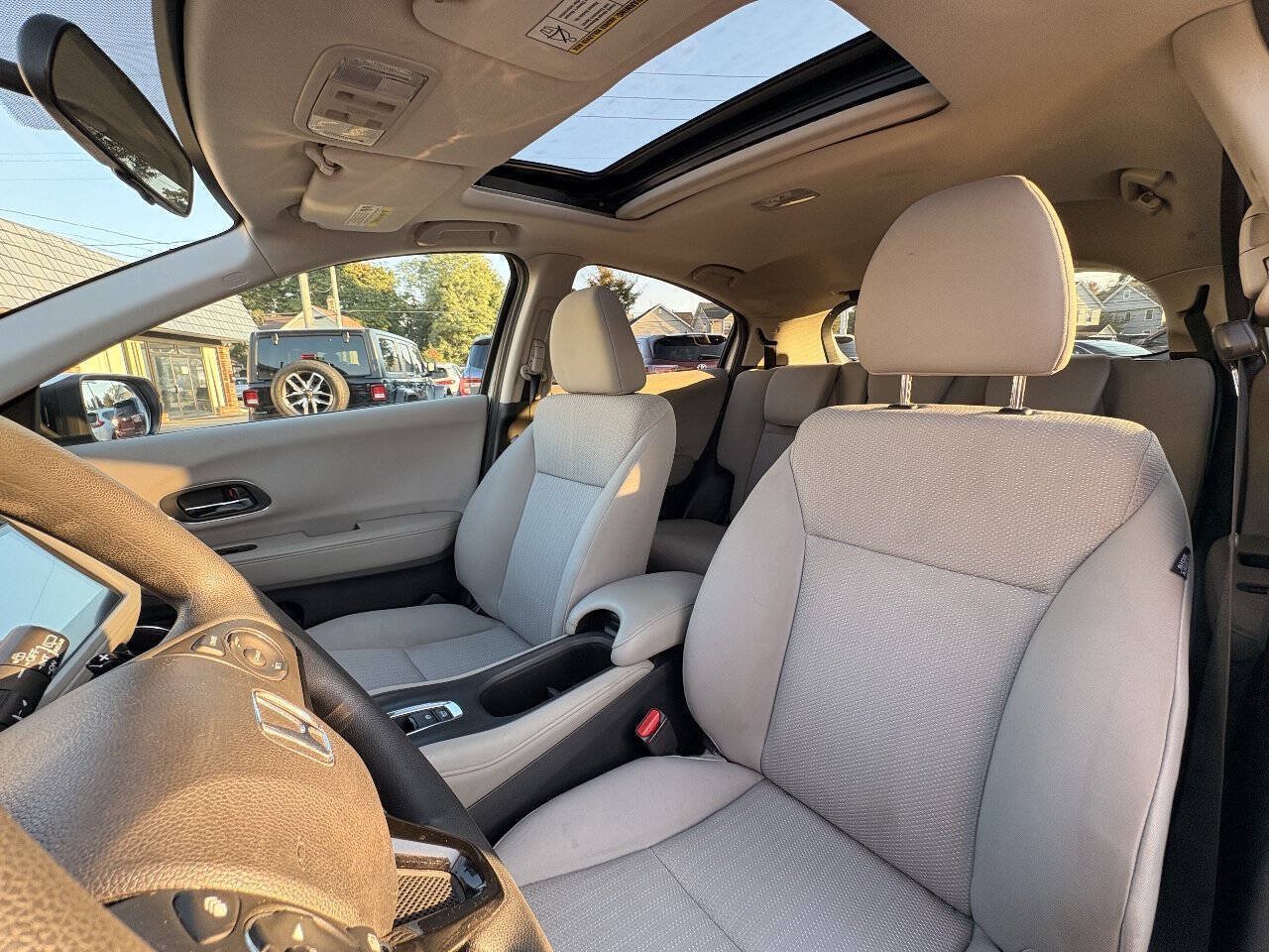 Used 2016 Honda HR-V EX image 13