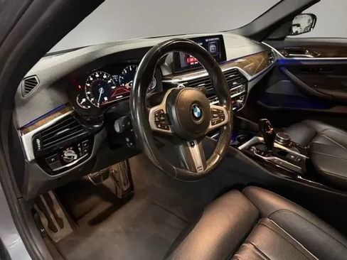 Used 2019 BMW 540i w/ M Sport Package RWD image 8