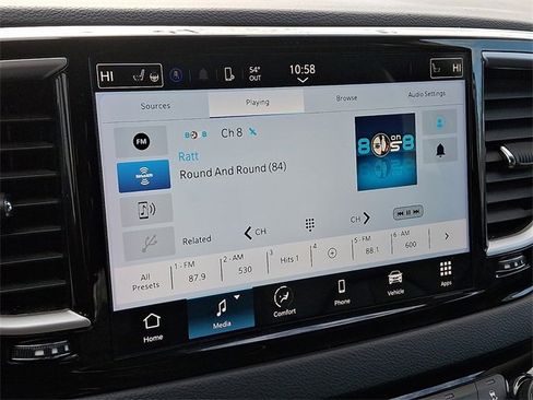 Used 2023 Chrysler Pacifica Touring-L image 16