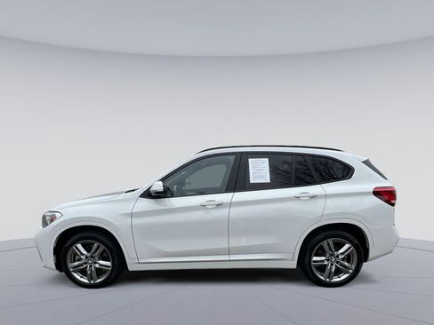 Used 2022 BMW X1 xDrive28i w/ M Sport Package image 2