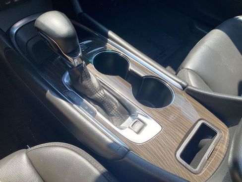 Certified 2024 Chevrolet Malibu LT FWD image 20