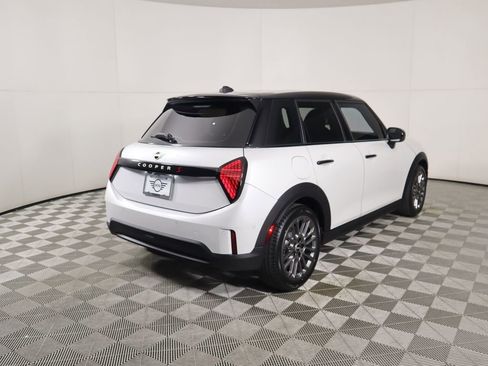 New 2026 MINI Cooper S image 5