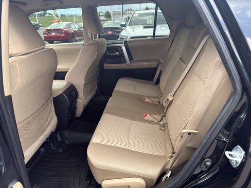 Used 2016 Toyota 4Runner SR5 AWD/4WD image 11