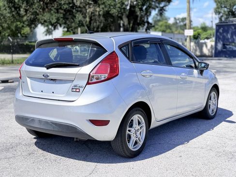 Used 2019 Ford Fiesta SE FWD image 5