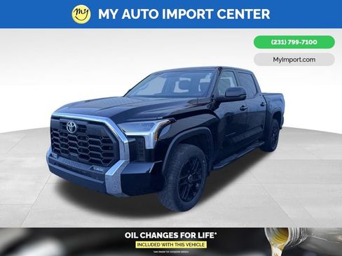 Used 2023 Toyota Tundra SR5 w/ TRD Off-Road Package AWD/4WD image 4