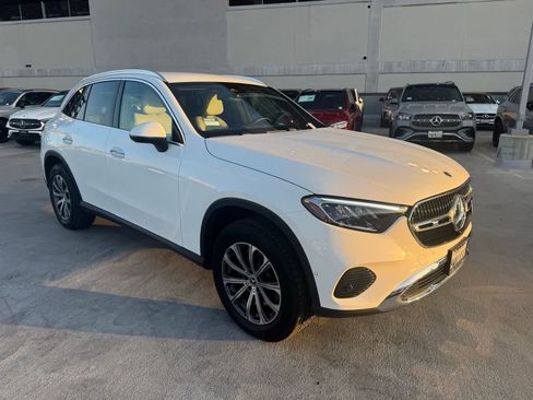 Certified 2026 Mercedes-Benz GLC 300 image 2