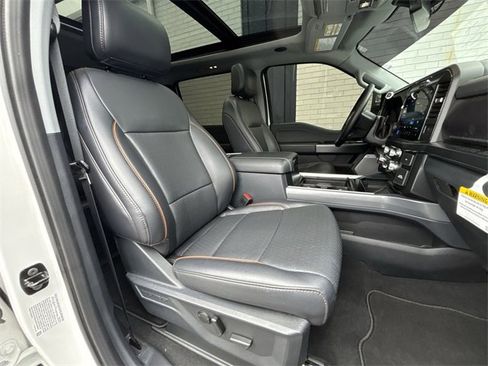 Used 2025 Ford F350 Lariat w/ Lariat Ultimate Package image 27