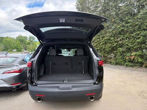 Used 2023 Chevrolet Traverse RS AWD/4WD image 11