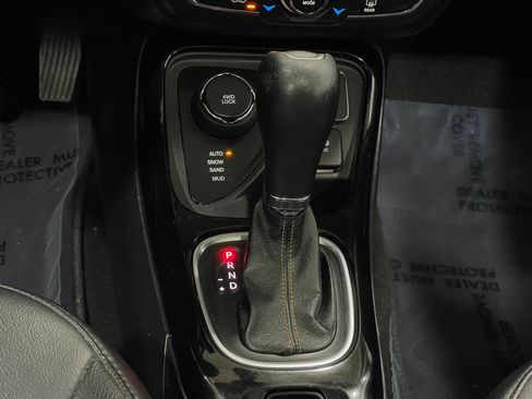 Used 2019 Jeep Compass Limited w/ Safety & Security Group AWD/4WD image 28
