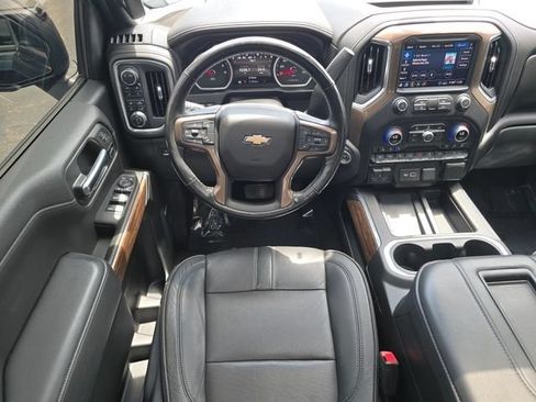 Used 2020 Chevrolet Silverado 1500 High Country w/ Technology Package AWD/4WD image 4