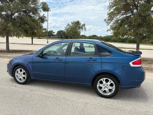 Used 2009 Ford Focus SES FWD image 6