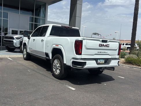 Used 2023 GMC Sierra 2500 Denali w/ Denali Ultimate Package AWD/4WD image 4