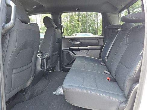New 2026 RAM 1500 Express AWD/4WD image 11