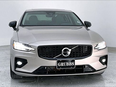 Certified 2025 Volvo S60 B5 Plus w/ Protection Package Premier image 6