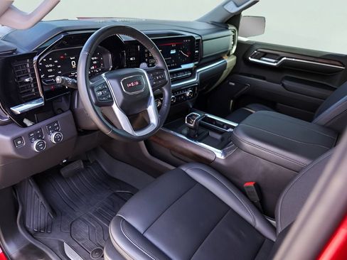 Used 2024 GMC Sierra 1500 SLT AWD/4WD image 13