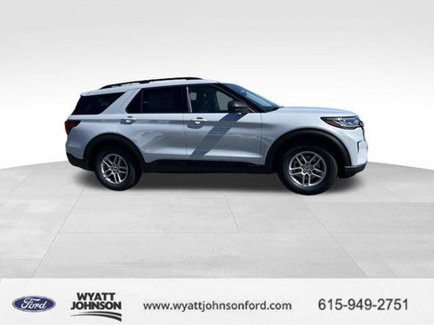 New 2026 Ford Explorer Active RWD image 2