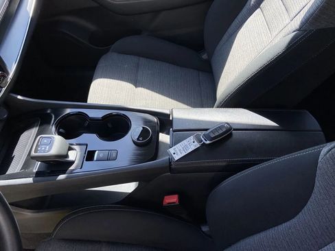 Used 2023 Nissan Rogue SV image 21