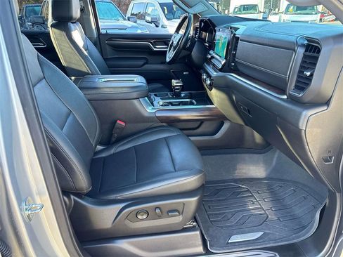 Used 2022 GMC Sierra 1500 SLT w/ SLT Premium Plus Package image 16